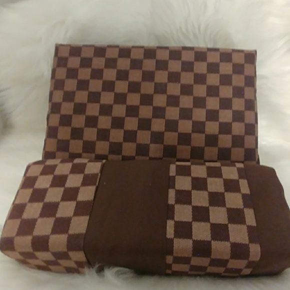Metropolitan Bamboo Checkered King Sheet Set - Picture 3 of 8